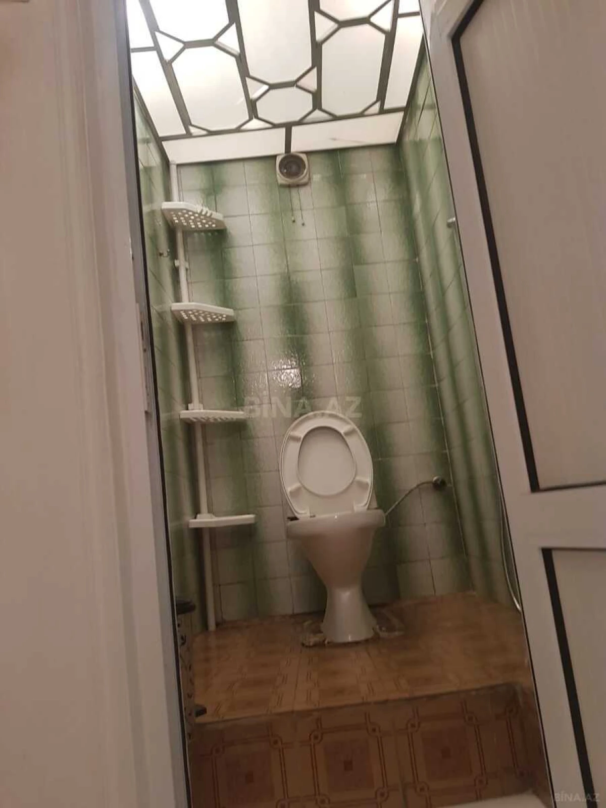 Satılır 5 otaqlı həyət evi 240 m²