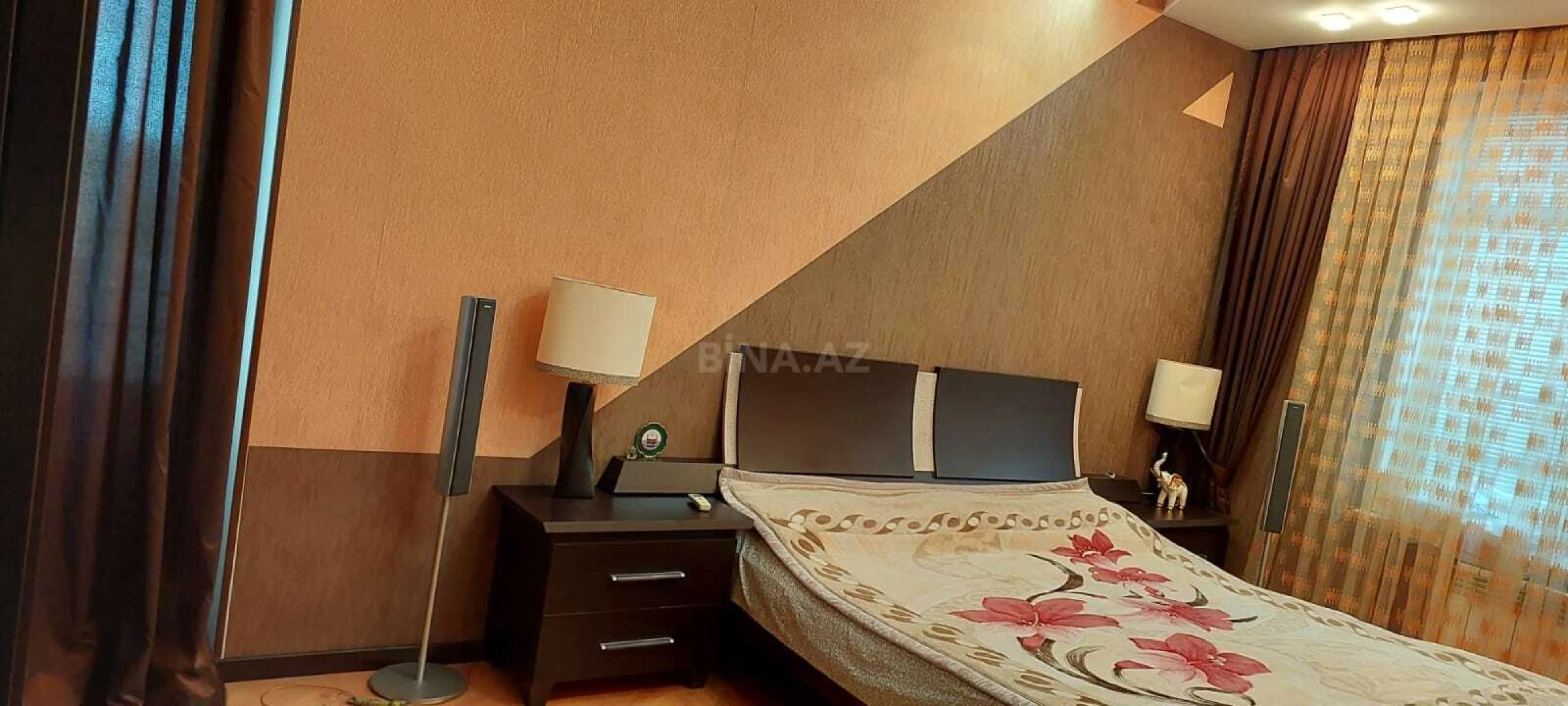 Satılır 2 otaqlı mənzil 90 m²