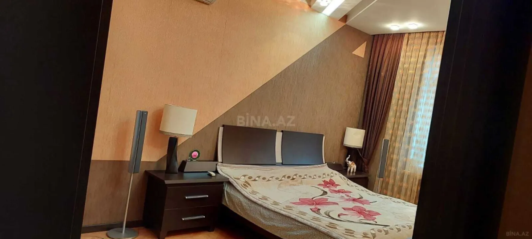 Satılır 2 otaqlı mənzil 90 m²