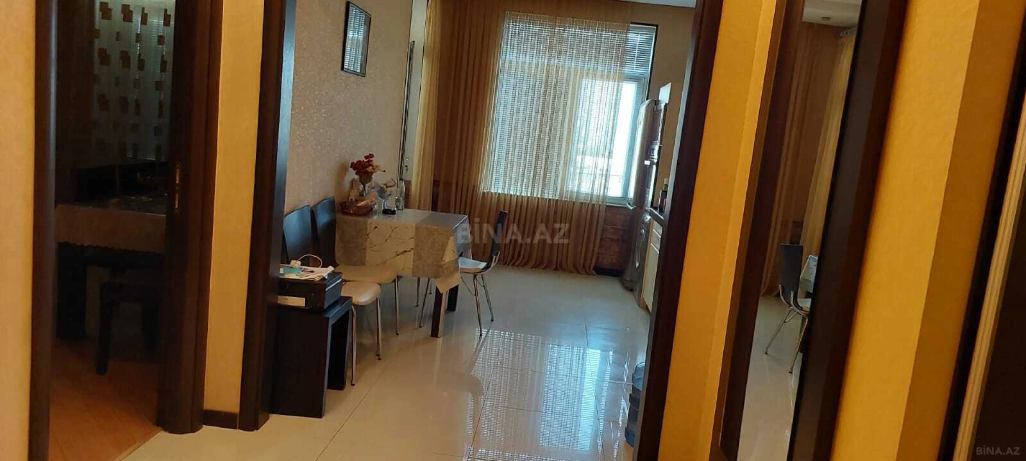 Satılır 2 otaqlı mənzil 90 m²