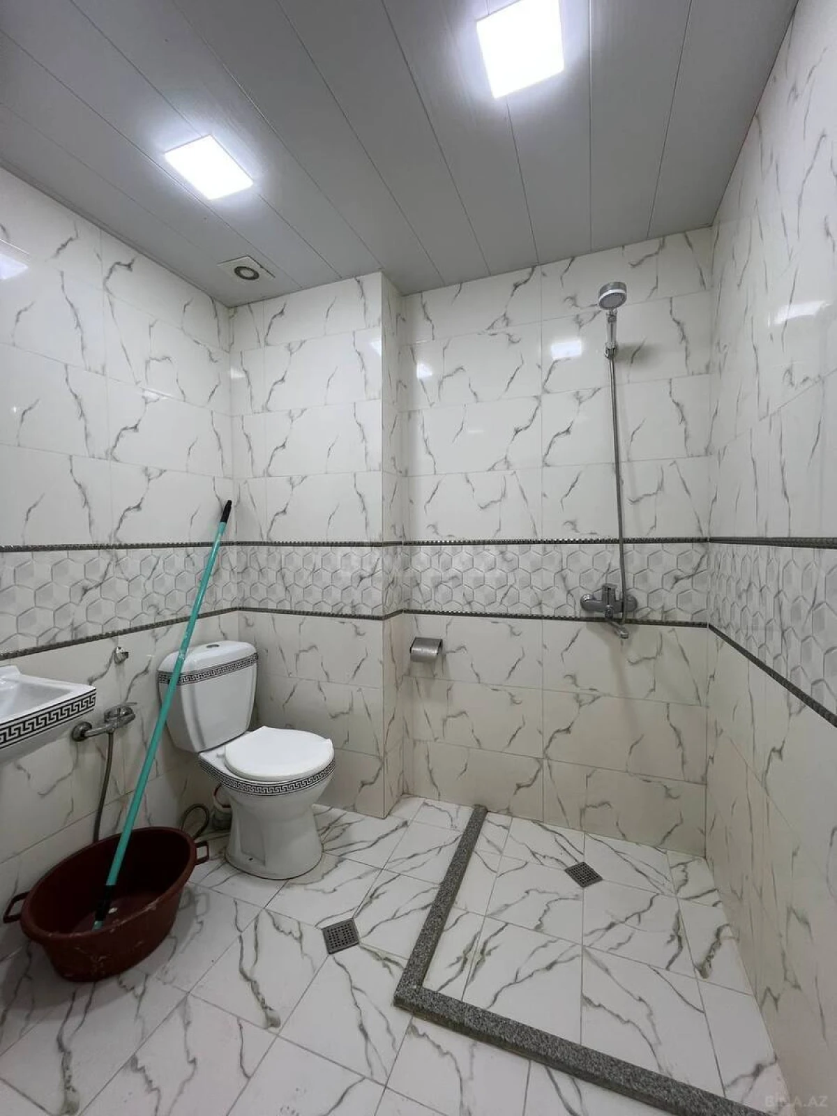 Satılır 2 otaqlı mənzil 57 m²