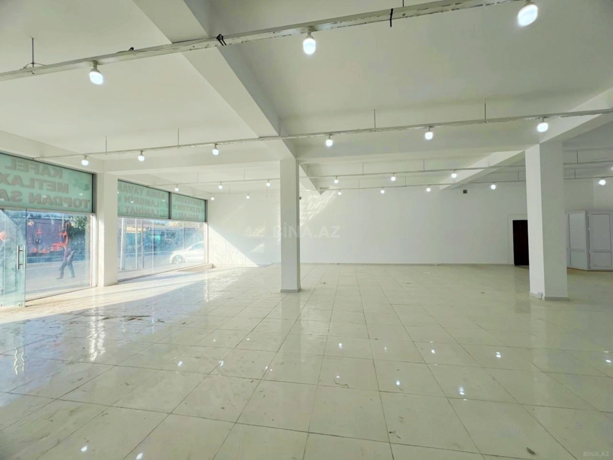 Kirayə verilir obyekt 640 m²