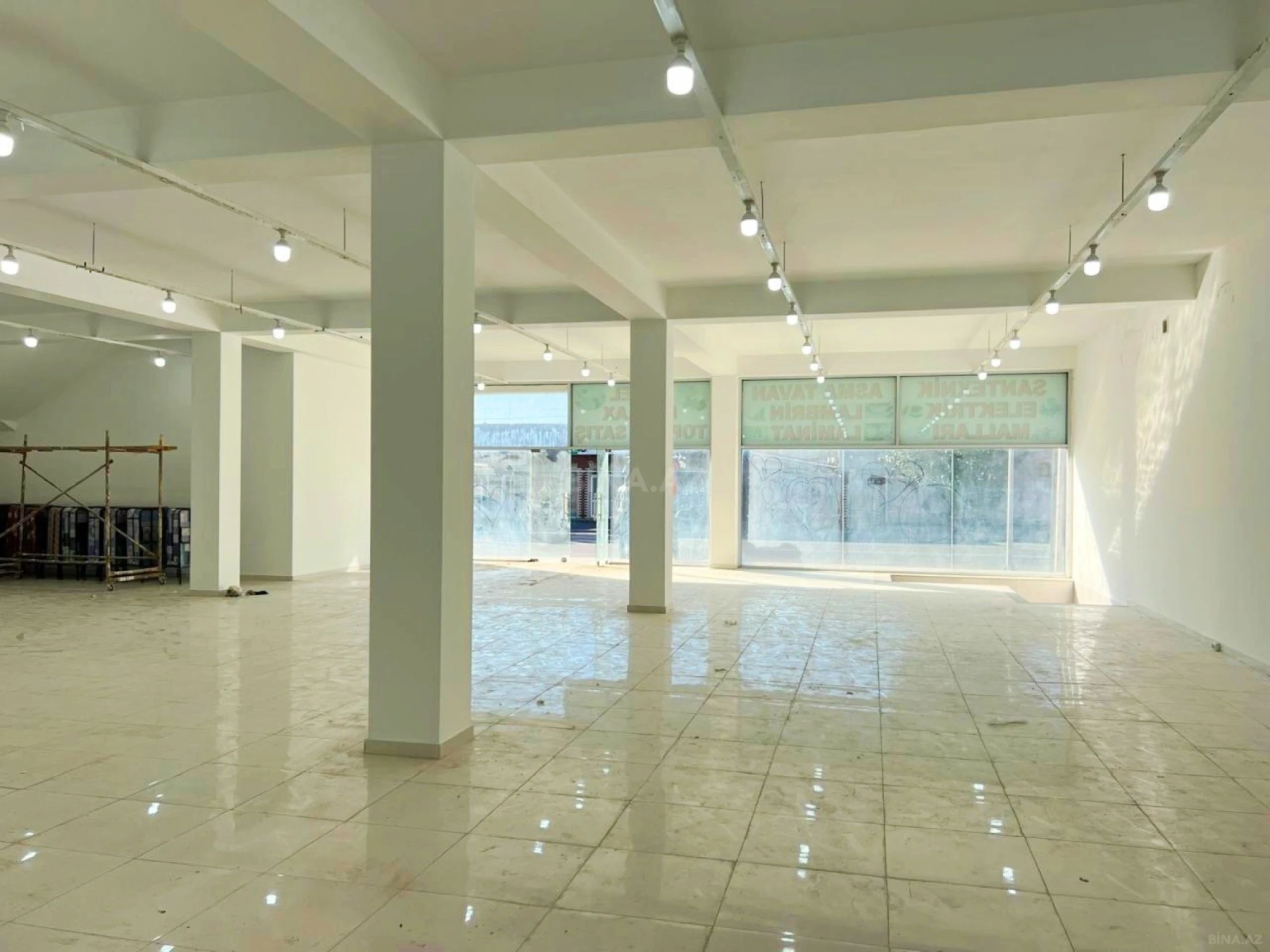 Kirayə verilir obyekt 640 m²