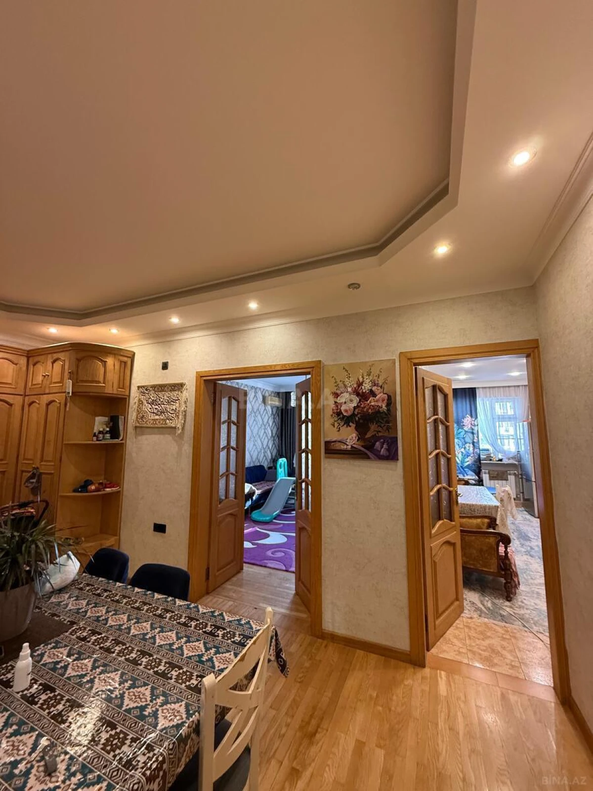Satılır 4 otaqlı mənzil 115 m²