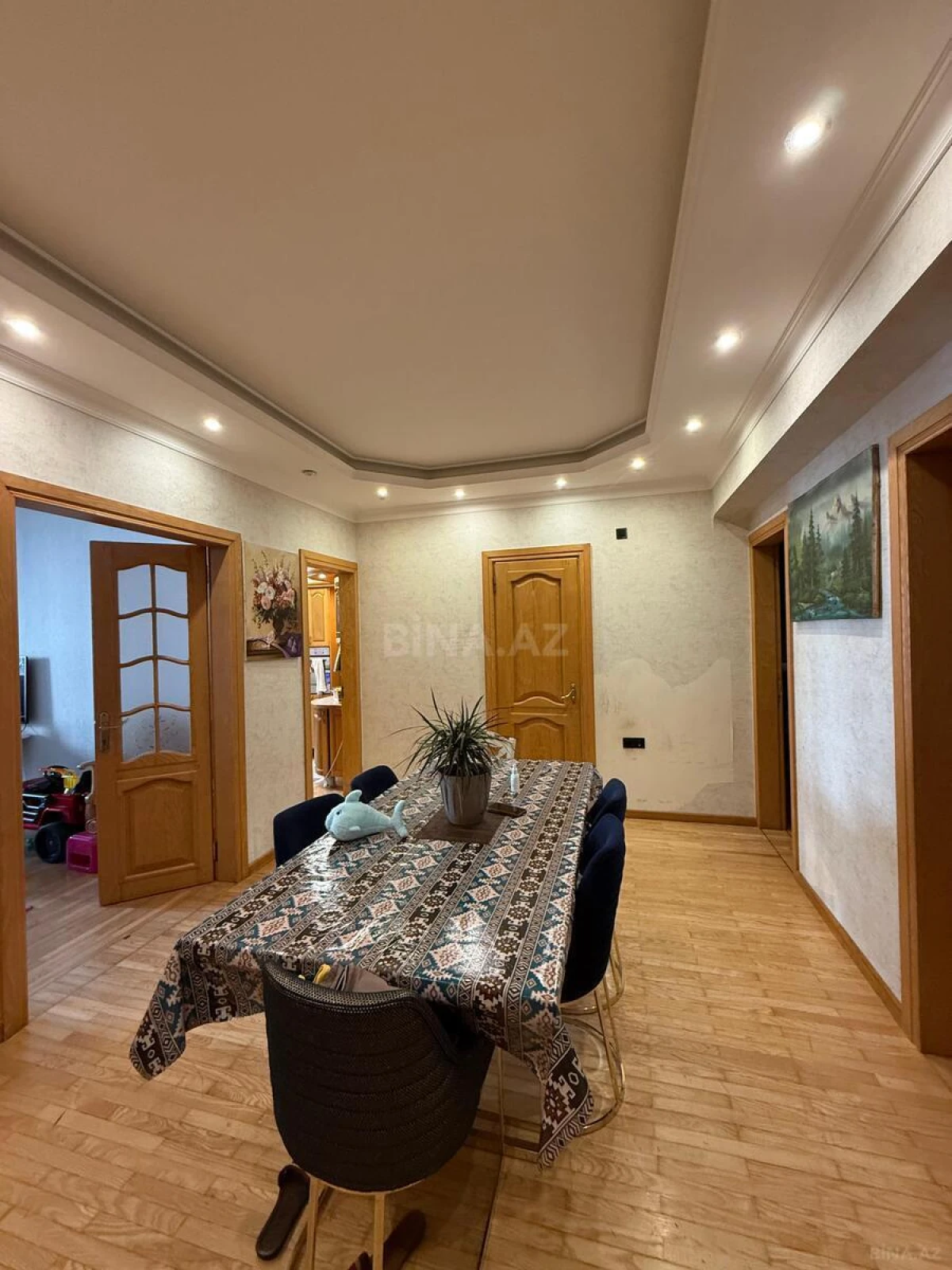Satılır 4 otaqlı mənzil 115 m²