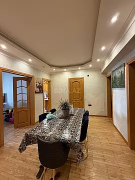 Satılır 4 otaqlı mənzil 115 m²