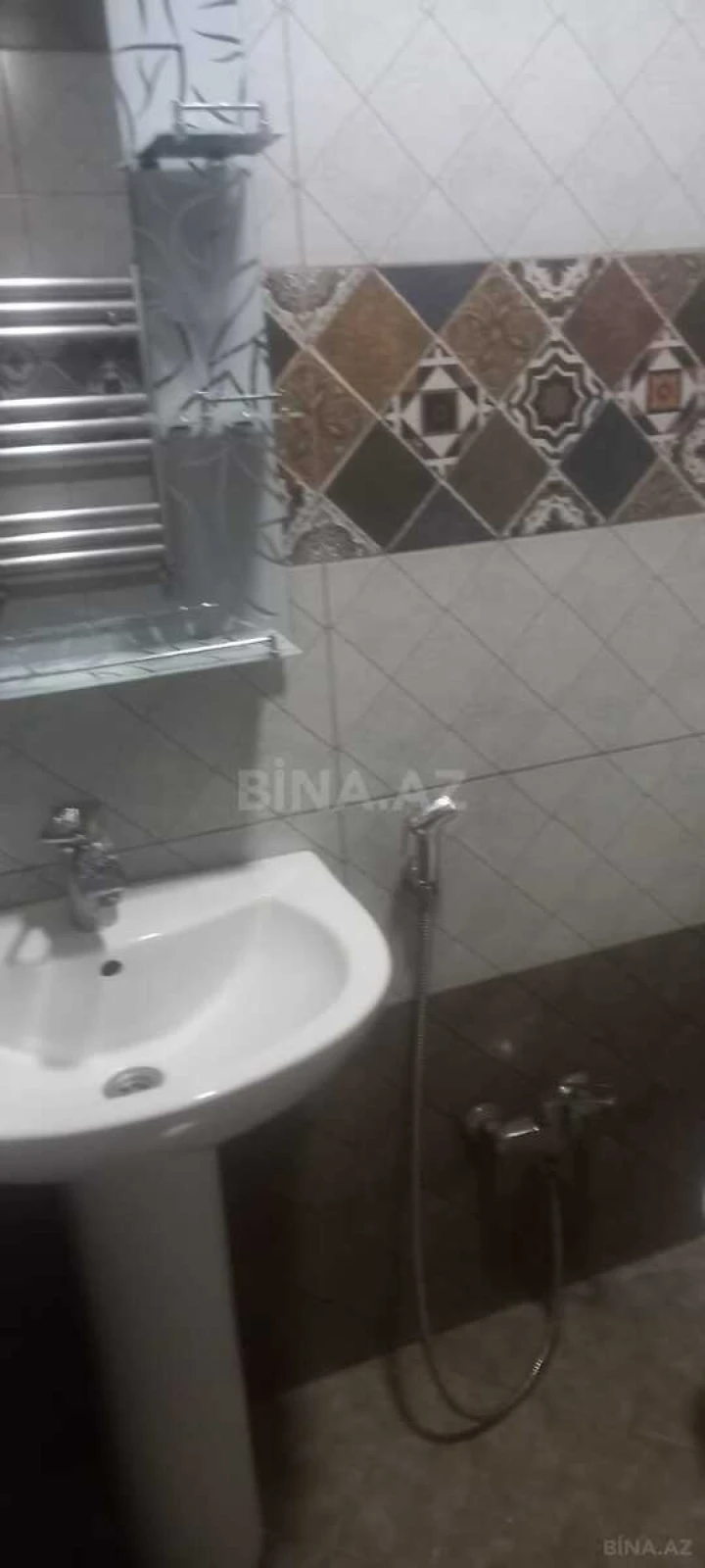 Kirayə verilir 2 otaqlı mənzil 70 m²
