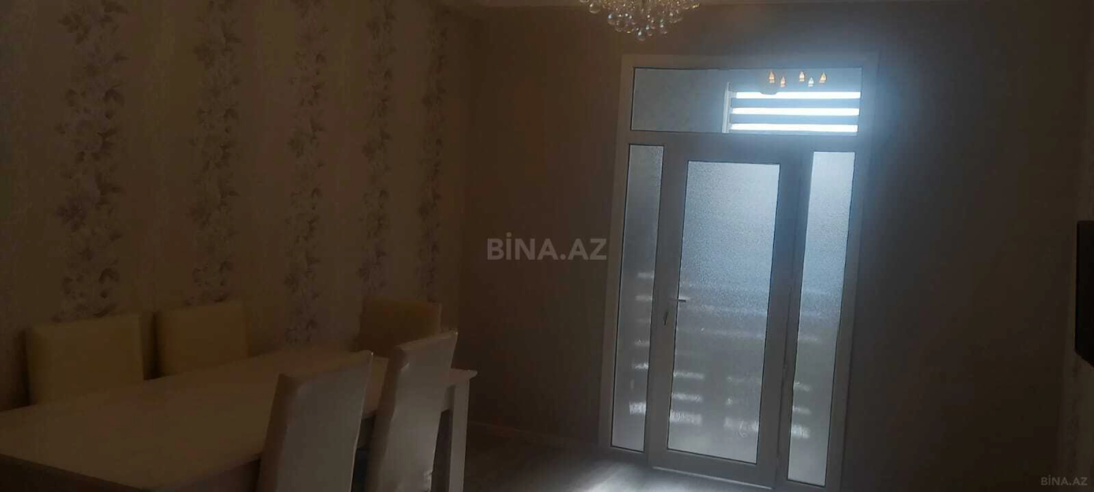 Kirayə verilir 2 otaqlı mənzil 70 m²