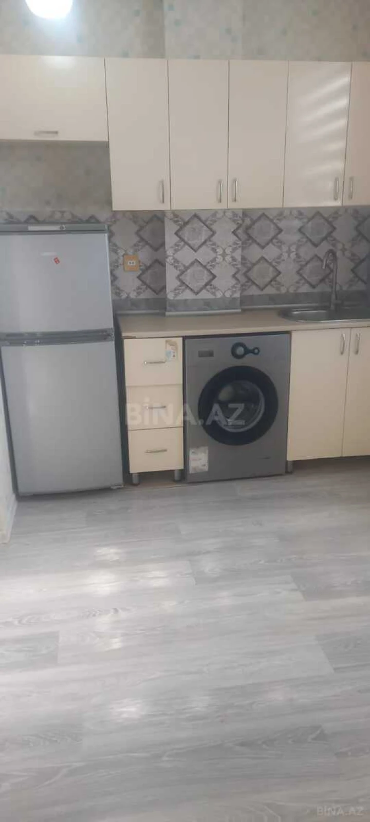 Kirayə verilir 2 otaqlı mənzil 70 m²