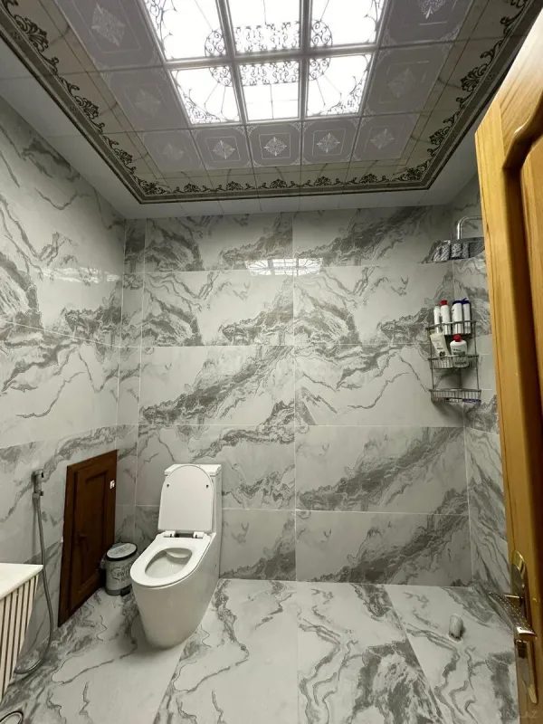 Satılır 4 otaqlı mənzil 140 m²