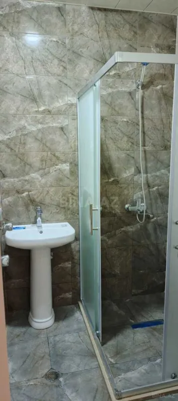 Satılır 2 otaqlı mənzil 79.6 m²