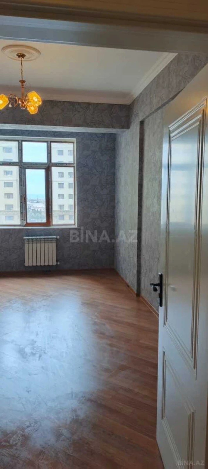 Satılır 2 otaqlı mənzil 79.6 m²