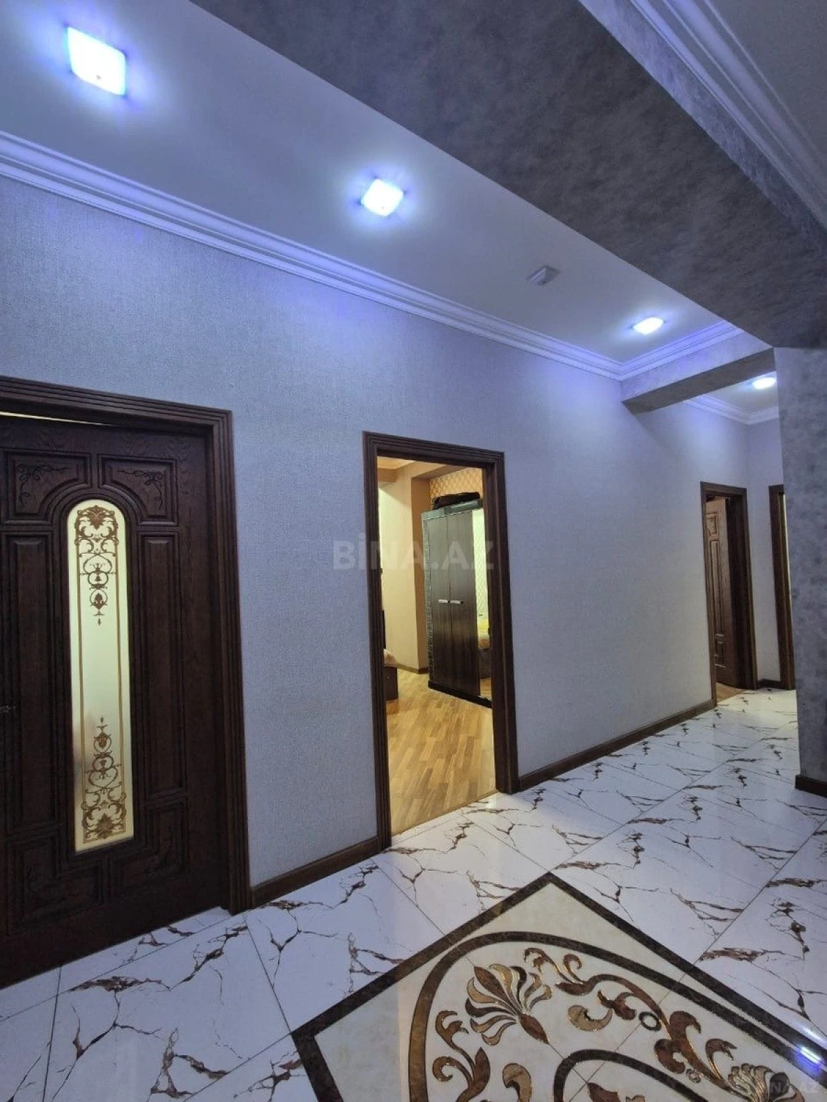 Satılır 3 otaqlı mənzil 110 m²