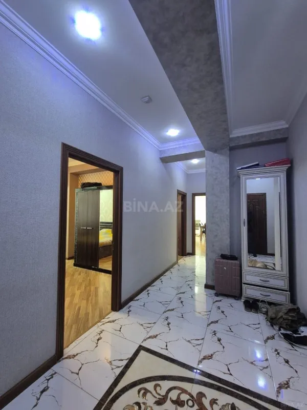 Satılır 3 otaqlı mənzil 110 m²