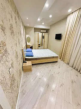 Kirayə verilir 2 otaqlı mənzil 92 m²