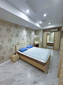 Kirayə verilir 2 otaqlı mənzil 92 m²