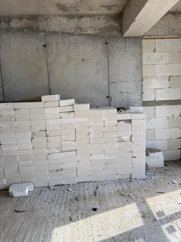 Satılır 3 otaqlı mənzil 124 m²