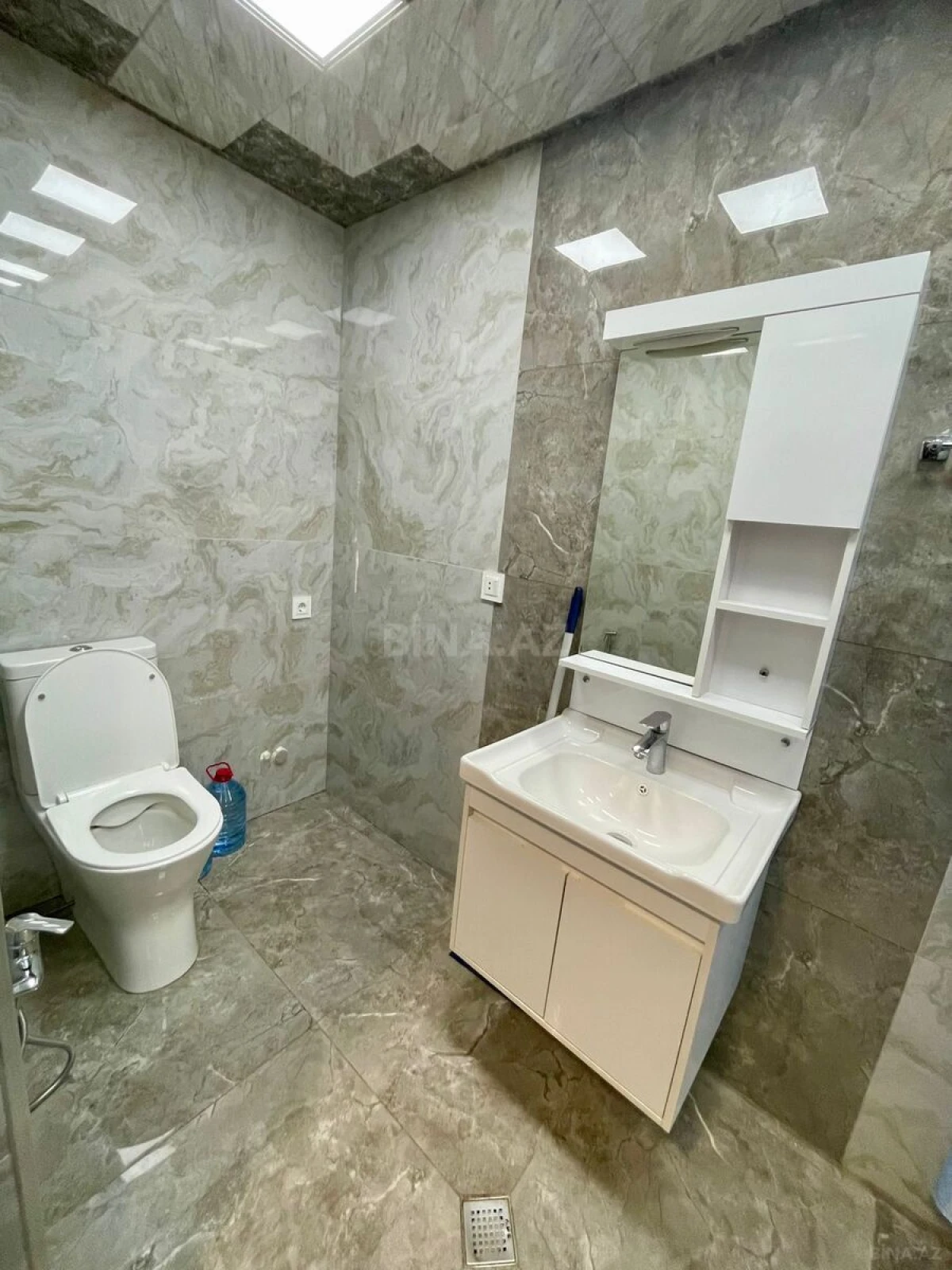 Kirayə verilir 2 otaqlı həyət evi 59 m²