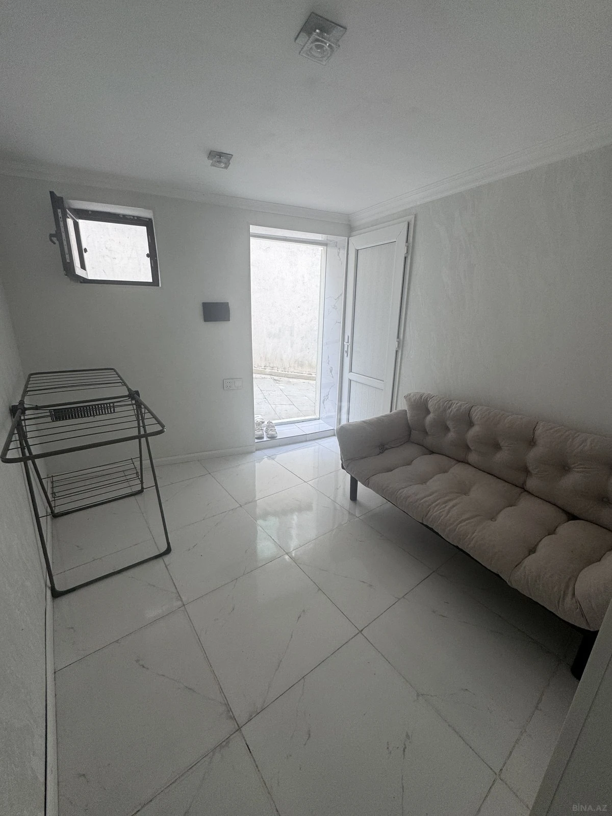 Kirayə verilir 2 otaqlı həyət evi 75 m²