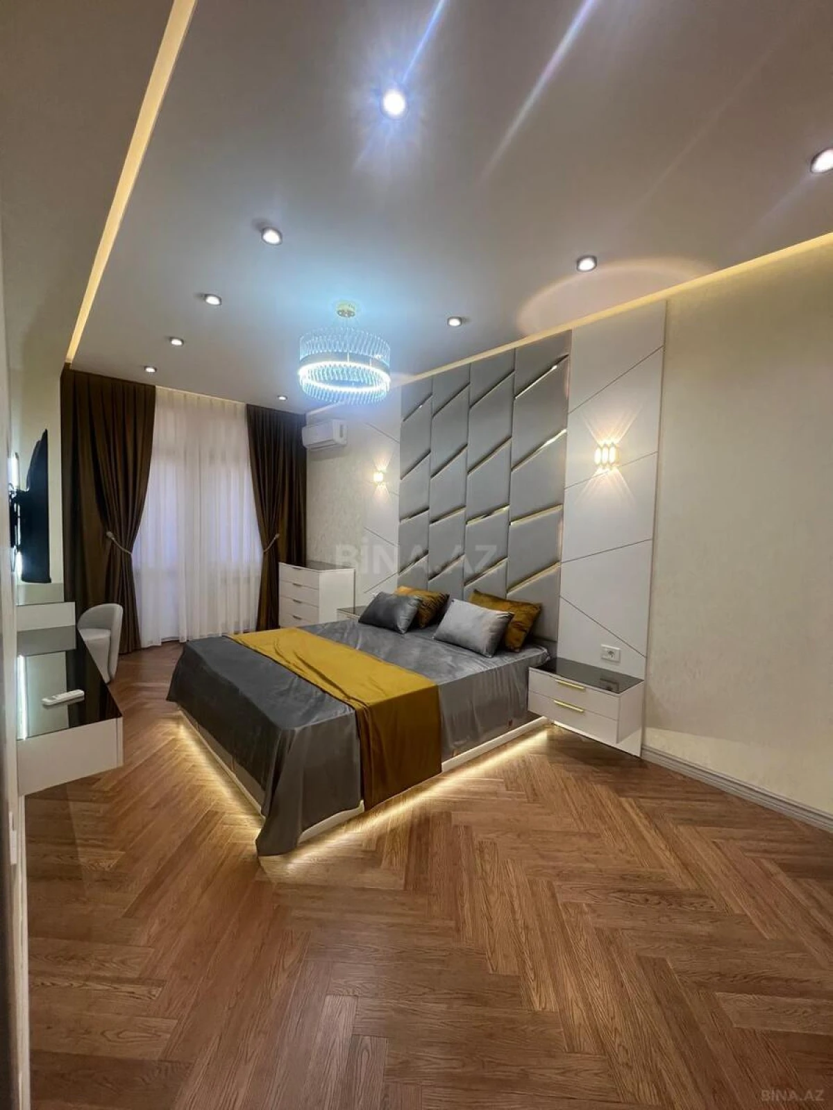 Satılır 3 otaqlı mənzil 108 m²