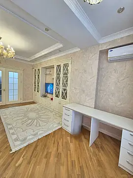 Satılır 3 otaqlı mənzil 144 m²