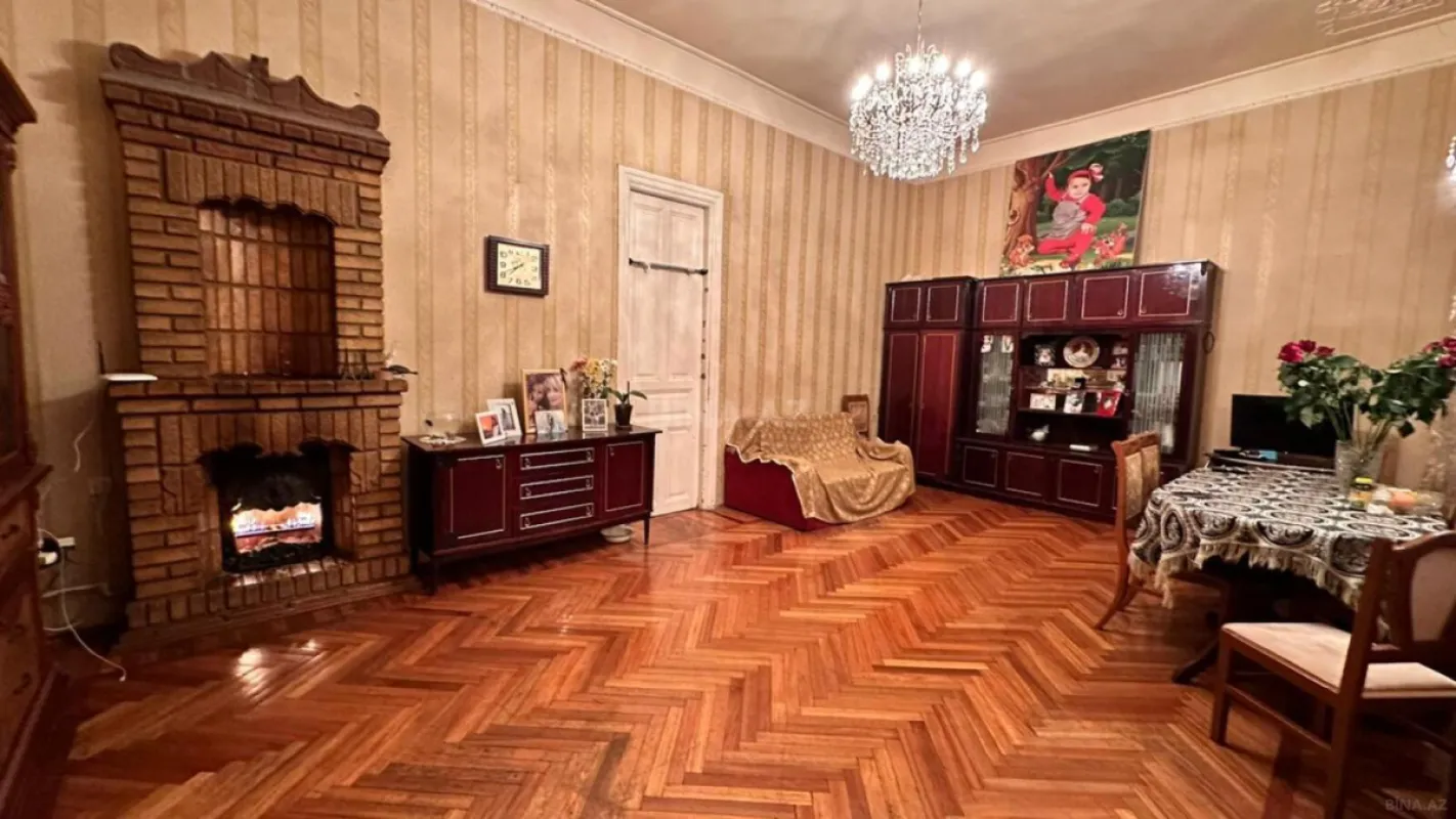 Satılır 3 otaqlı mənzil 120 m²