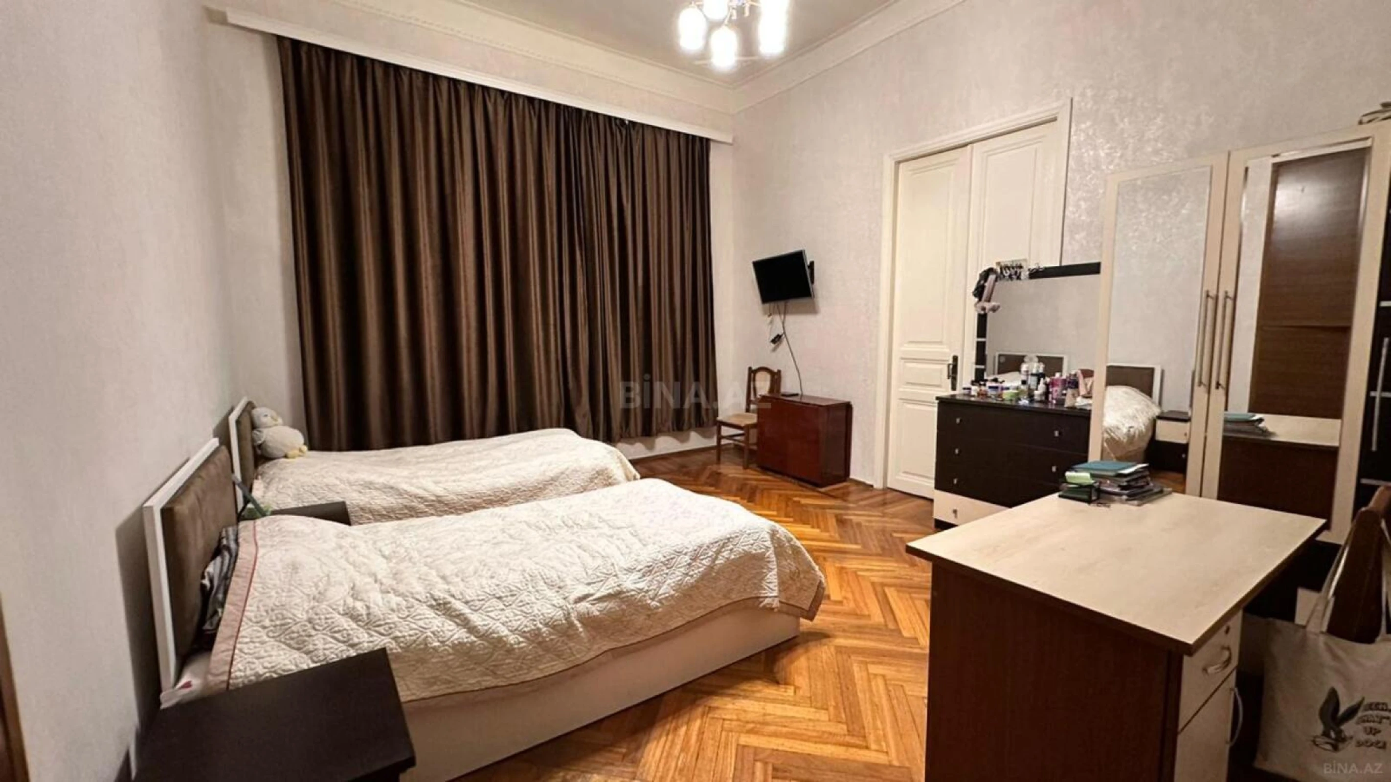 Satılır 3 otaqlı mənzil 120 m²