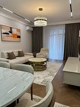 Satılır 3 otaqlı mənzil 110 m²
