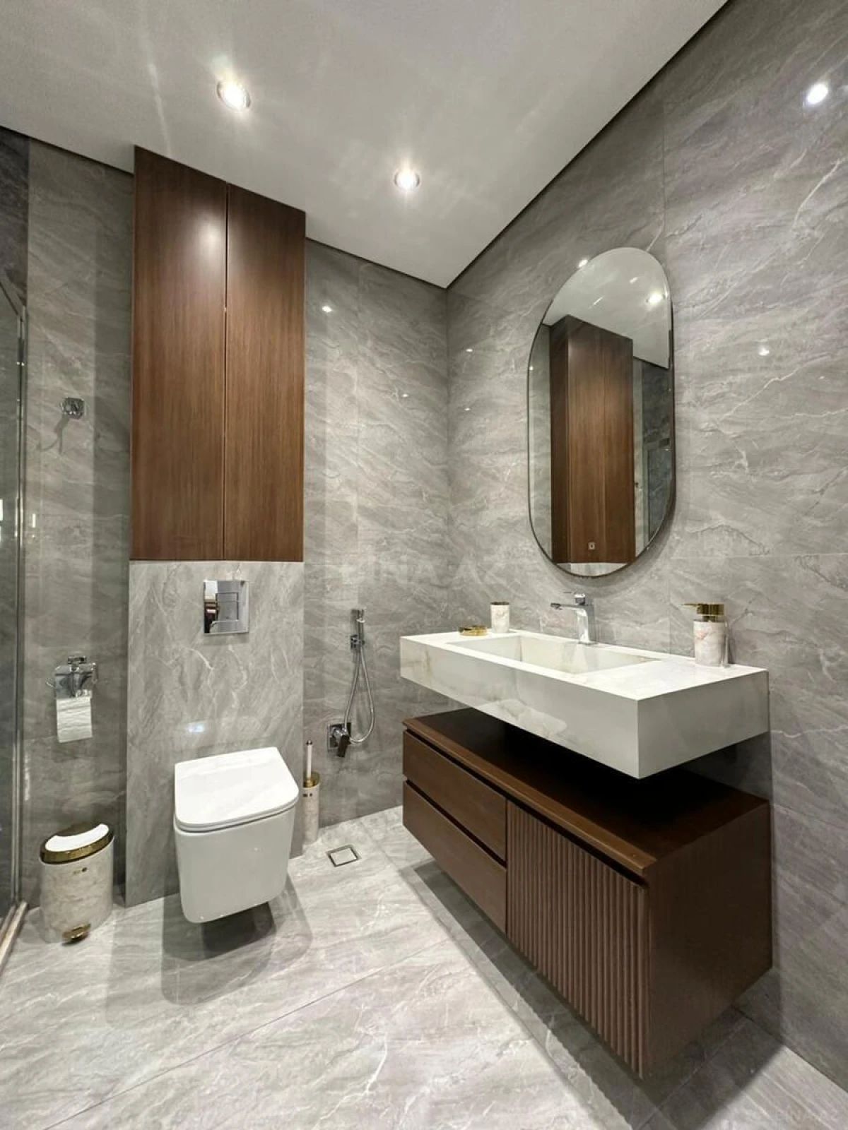 Satılır 3 otaqlı mənzil 110 m²