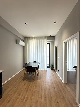 Kirayə verilir 2 otaqlı mənzil 72 m²