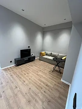 Kirayə verilir 2 otaqlı mənzil 72 m²