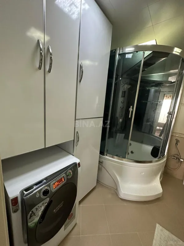 Kirayə verilir 2 otaqlı mənzil 82 m²