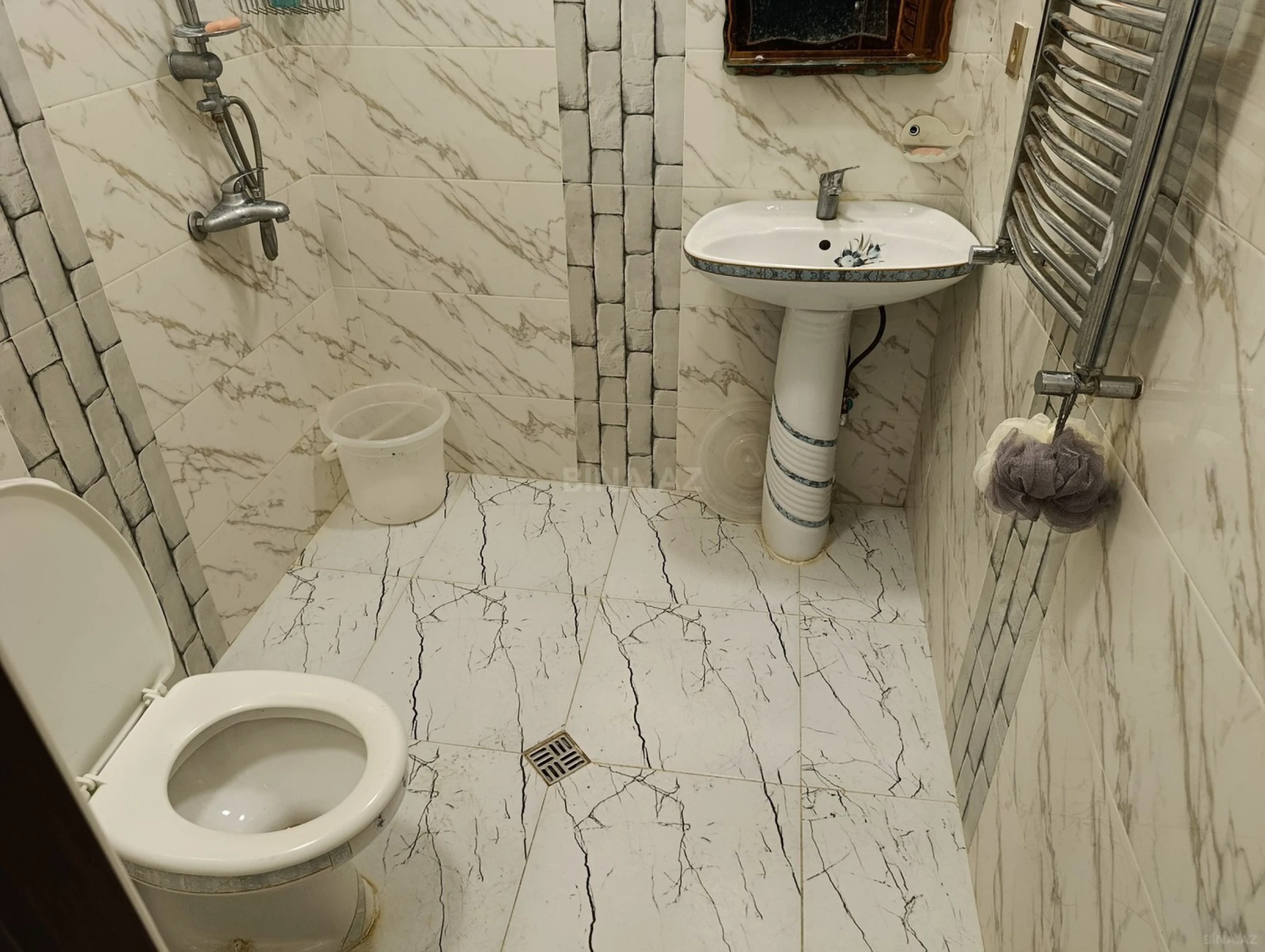 Satılır 5 otaqlı həyət evi 120 m²