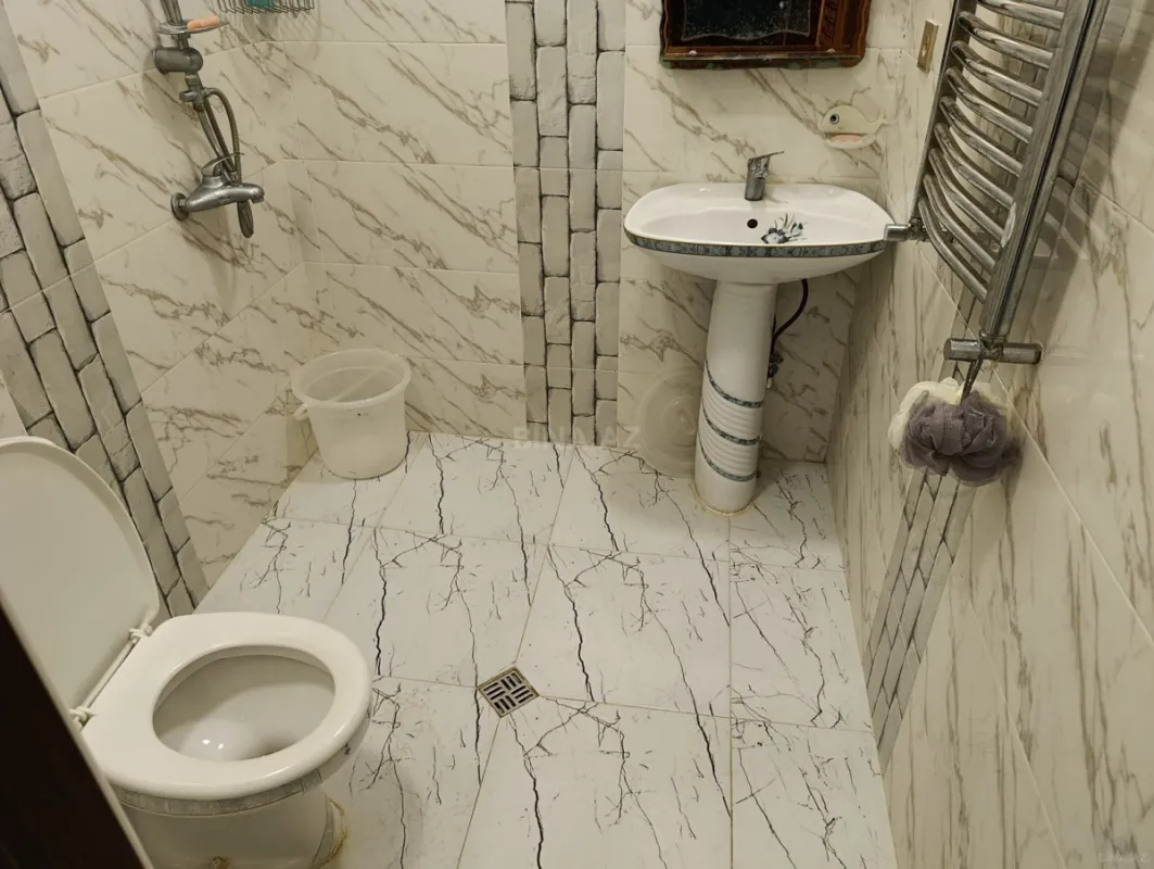 Satılır 5 otaqlı həyət evi 120 m²