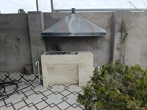 Satılır 5 otaqlı həyət evi 120 m²