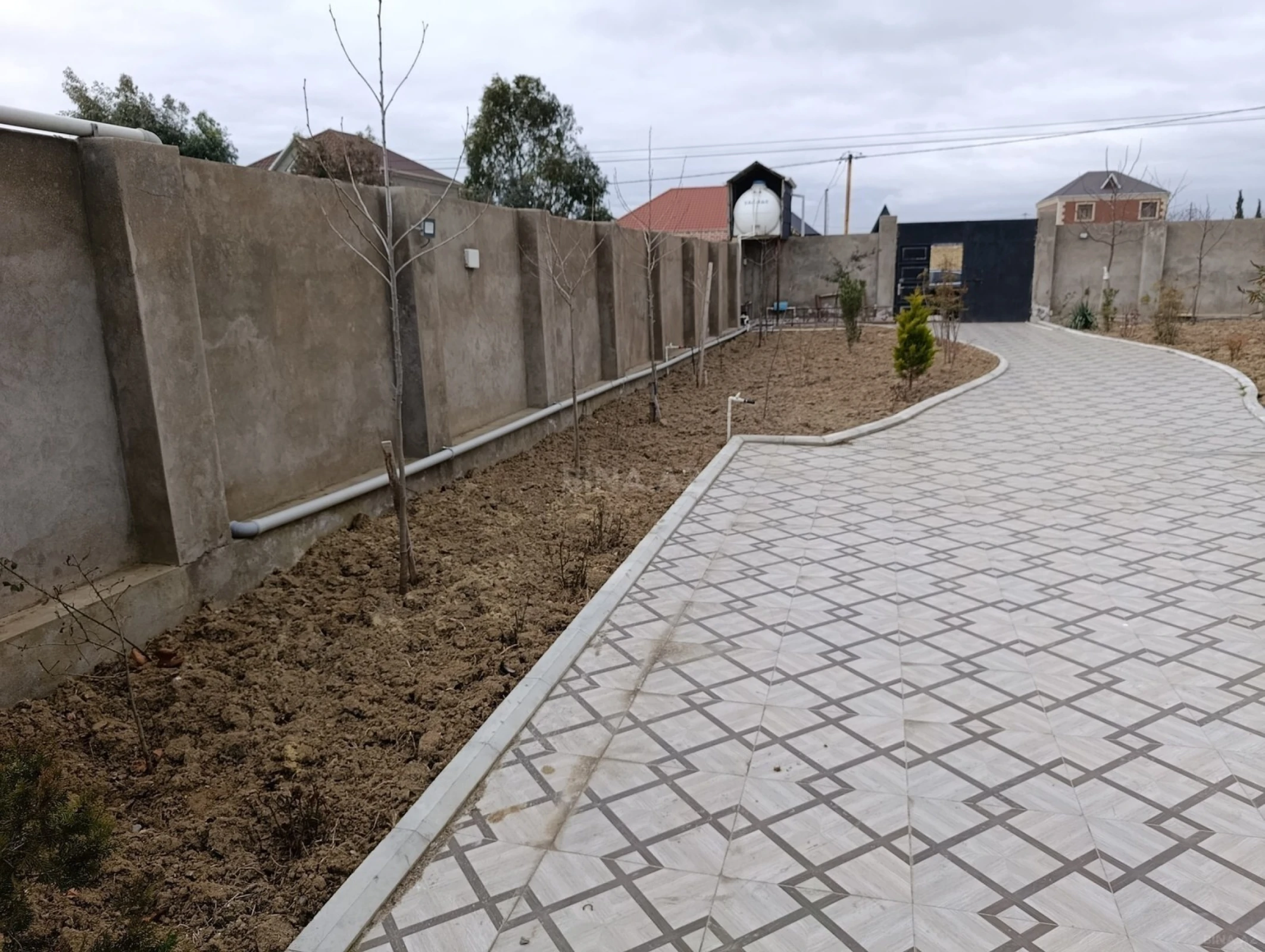 Satılır 5 otaqlı həyət evi 120 m²
