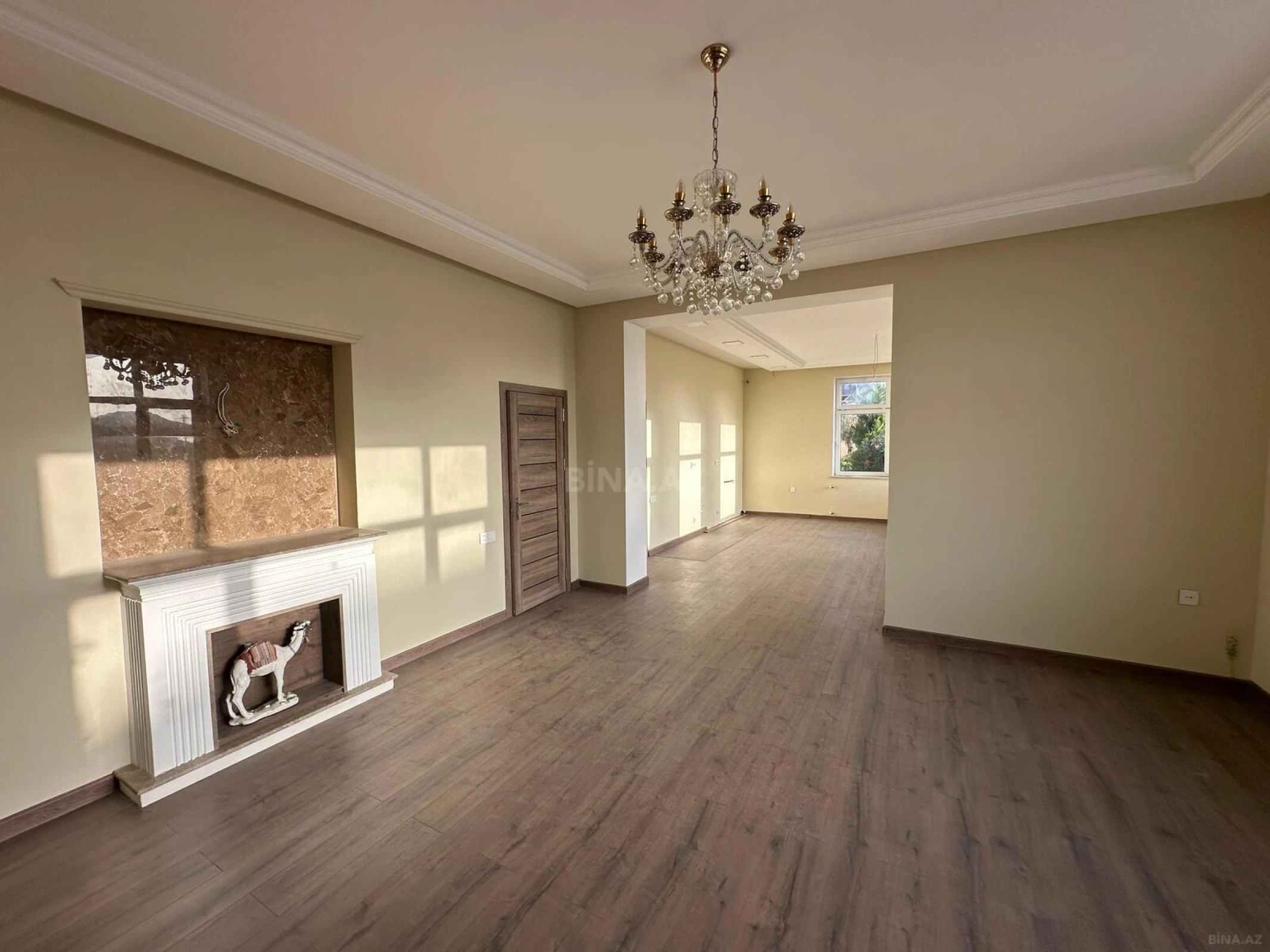 Satılır 6 otaqlı həyət evi 300 m²