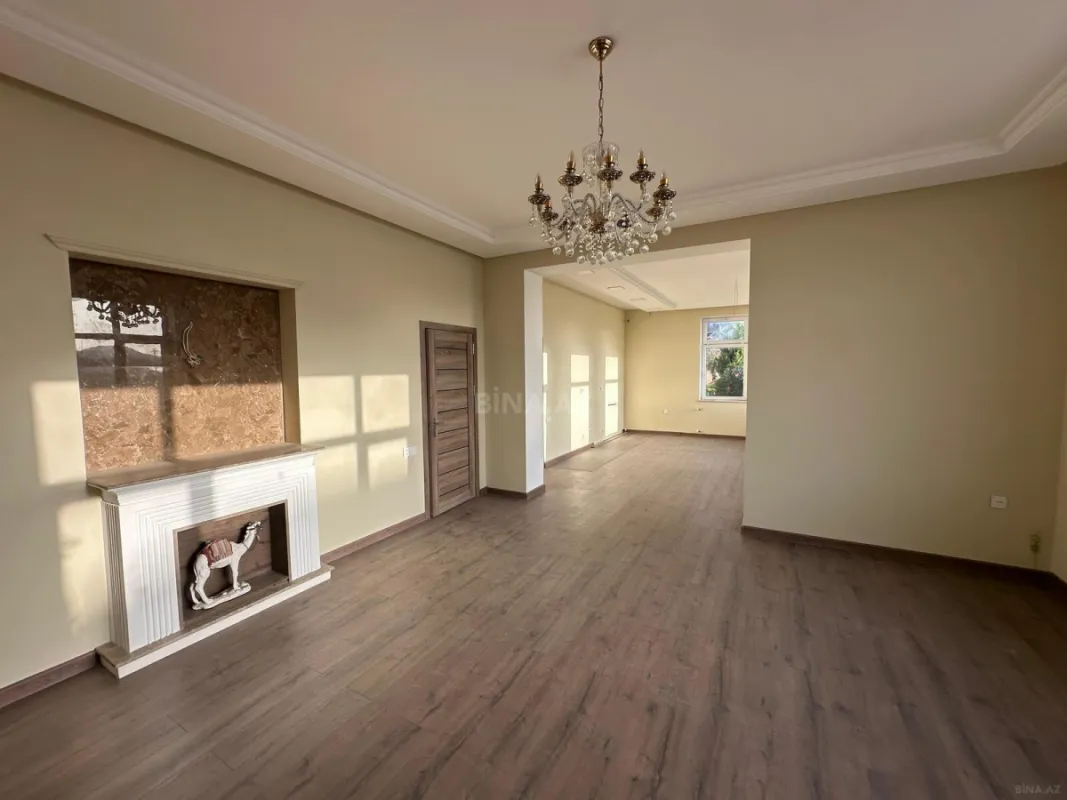 Satılır 6 otaqlı həyət evi 300 m²