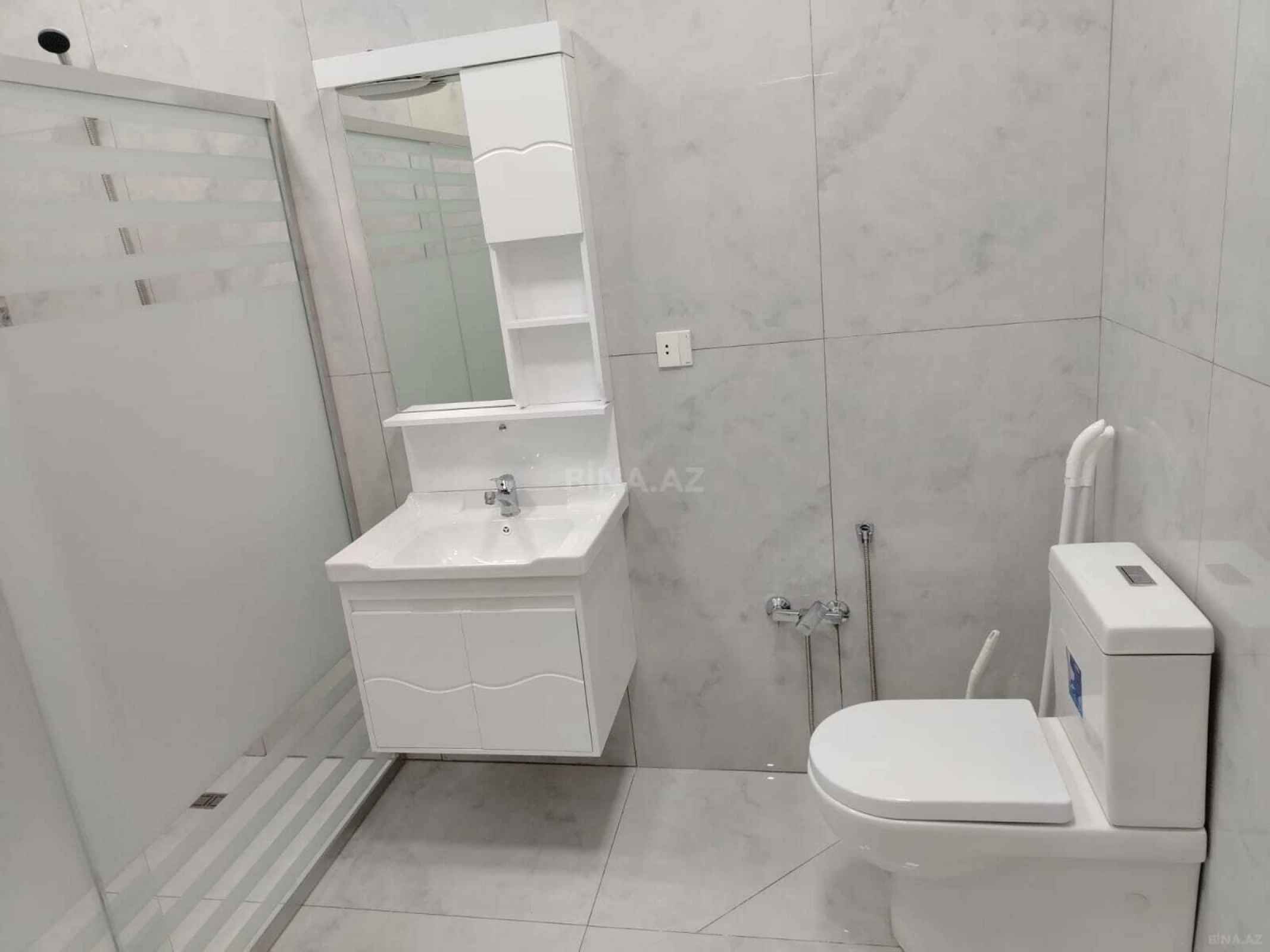 Kirayə verilir 1 otaqlı mənzil 45 m²