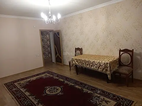 Kirayə verilir 2 otaqlı mənzil 75 m²