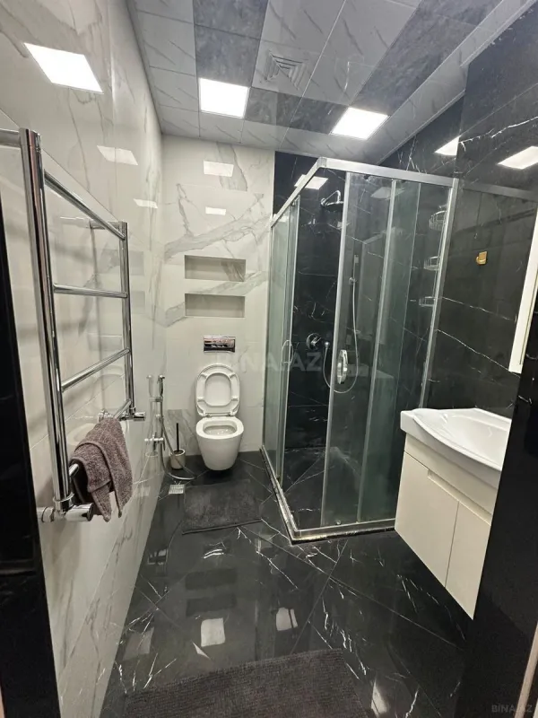 Kirayə verilir 2 otaqlı mənzil 92 m²