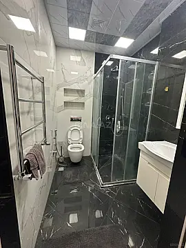 Kirayə verilir 2 otaqlı mənzil 92 m²