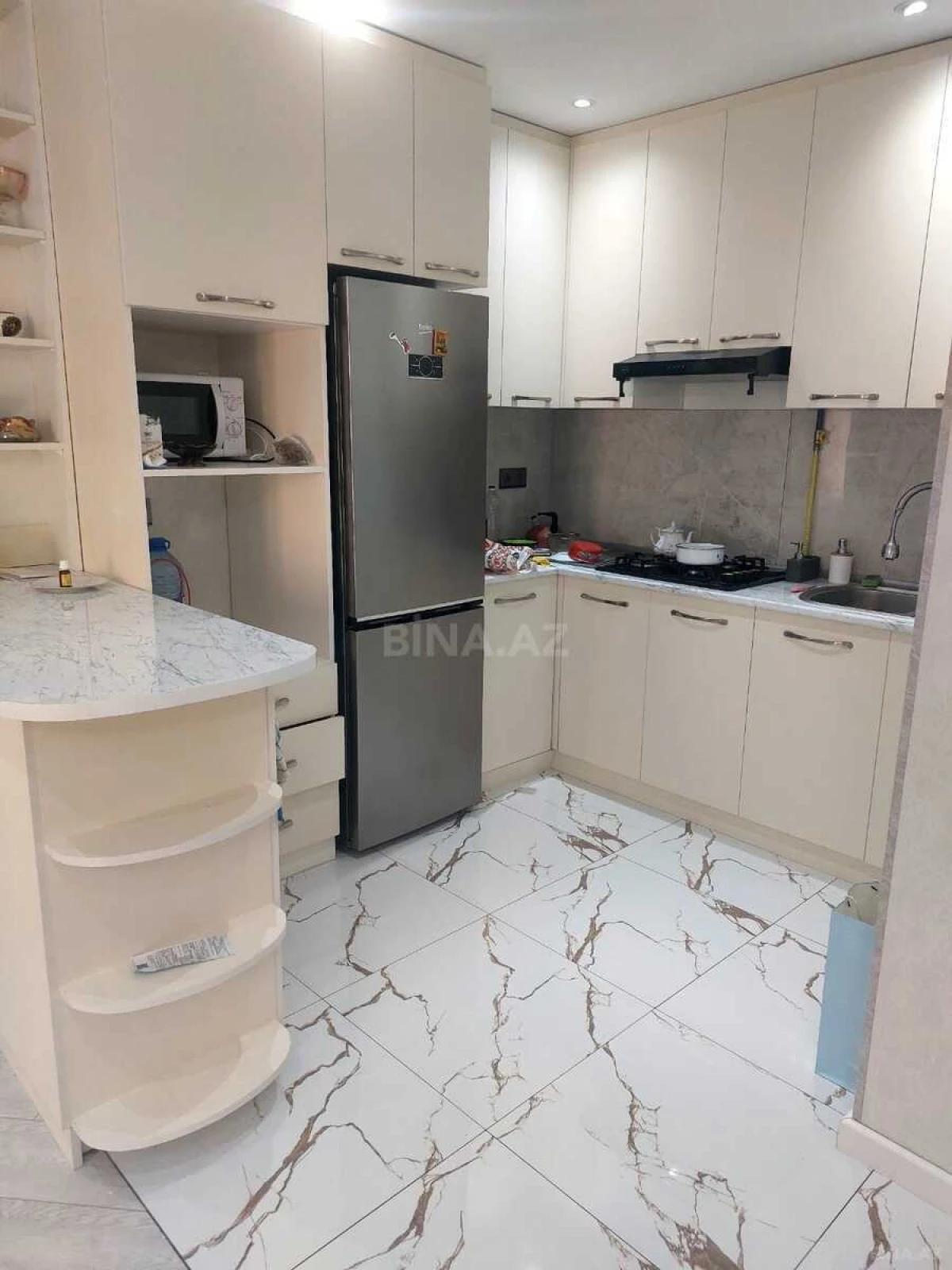 Kirayə verilir 3 otaqlı mənzil 75 m²