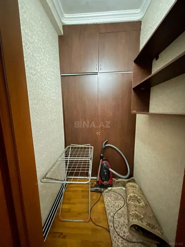 Kirayə verilir 4 otaqlı mənzil 200 m²