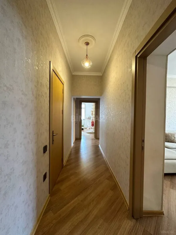 Satılır 3 otaqlı mənzil 117 m²