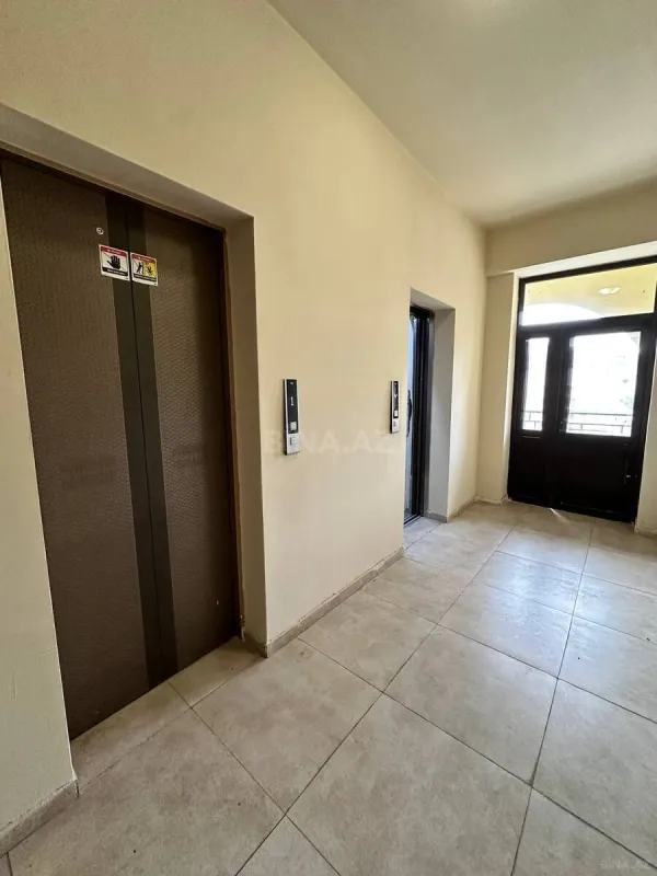 Satılır 3 otaqlı mənzil 117 m²