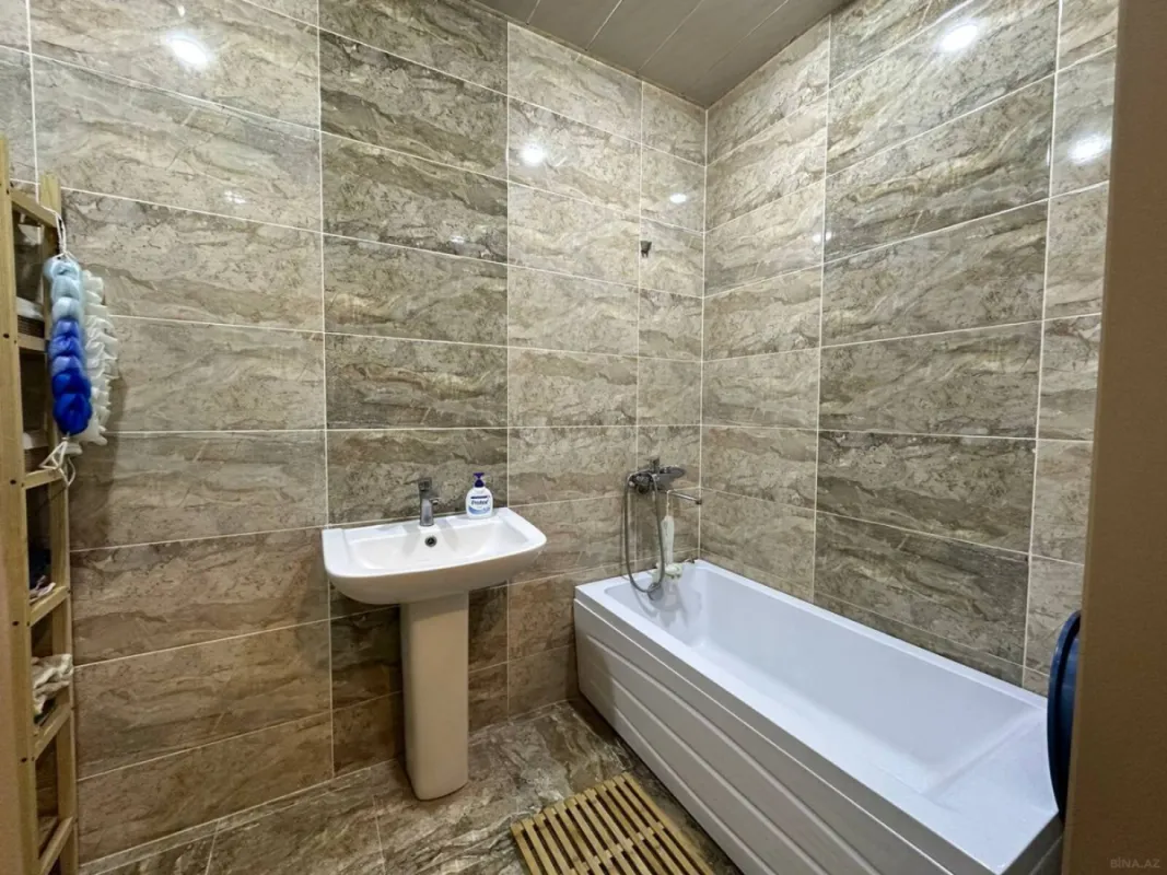 Satılır 3 otaqlı mənzil 117 m²