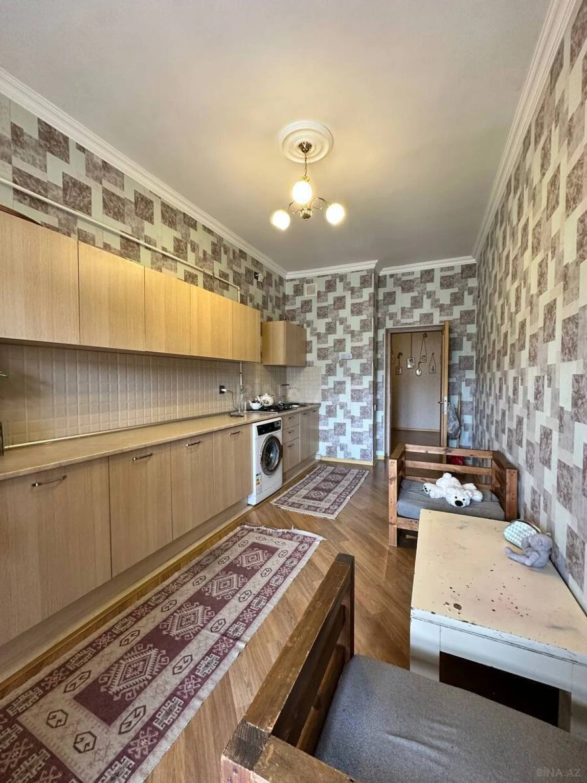 Satılır 3 otaqlı mənzil 117 m²