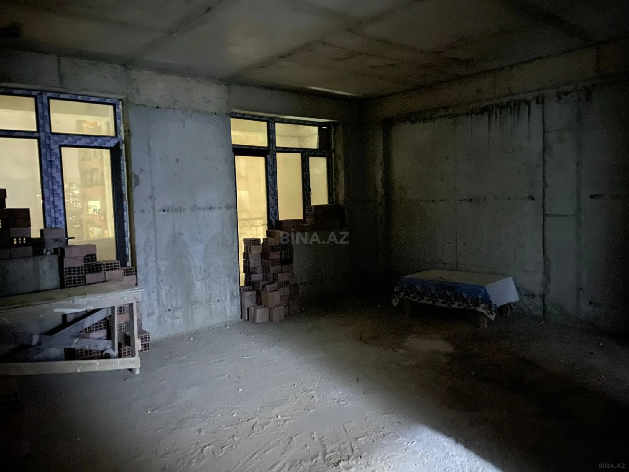 Satılır 1 otaqlı mənzil 66.4 m²