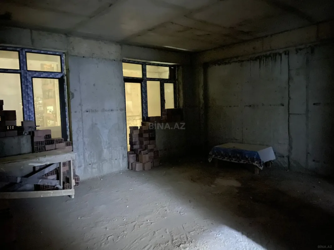 Satılır 1 otaqlı mənzil 66.4 m²